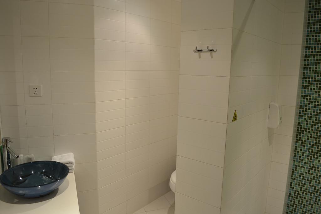 Qingdao Renjia Bussiness Hotel エクステリア 写真