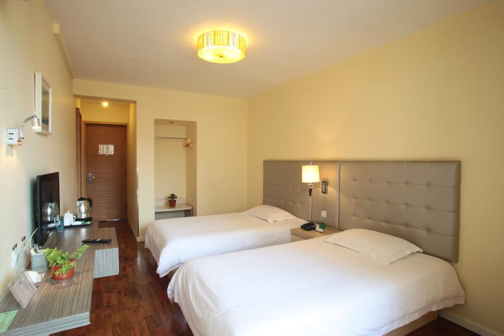 Qingdao Renjia Bussiness Hotel エクステリア 写真