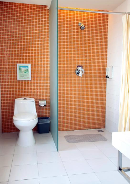 Qingdao Renjia Bussiness Hotel エクステリア 写真